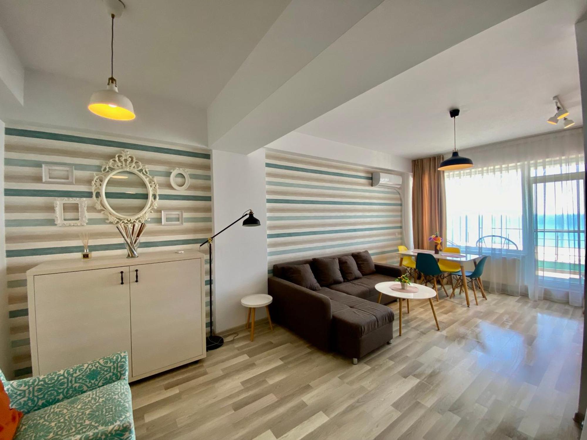 Summerland Mamaia View Exterior photo